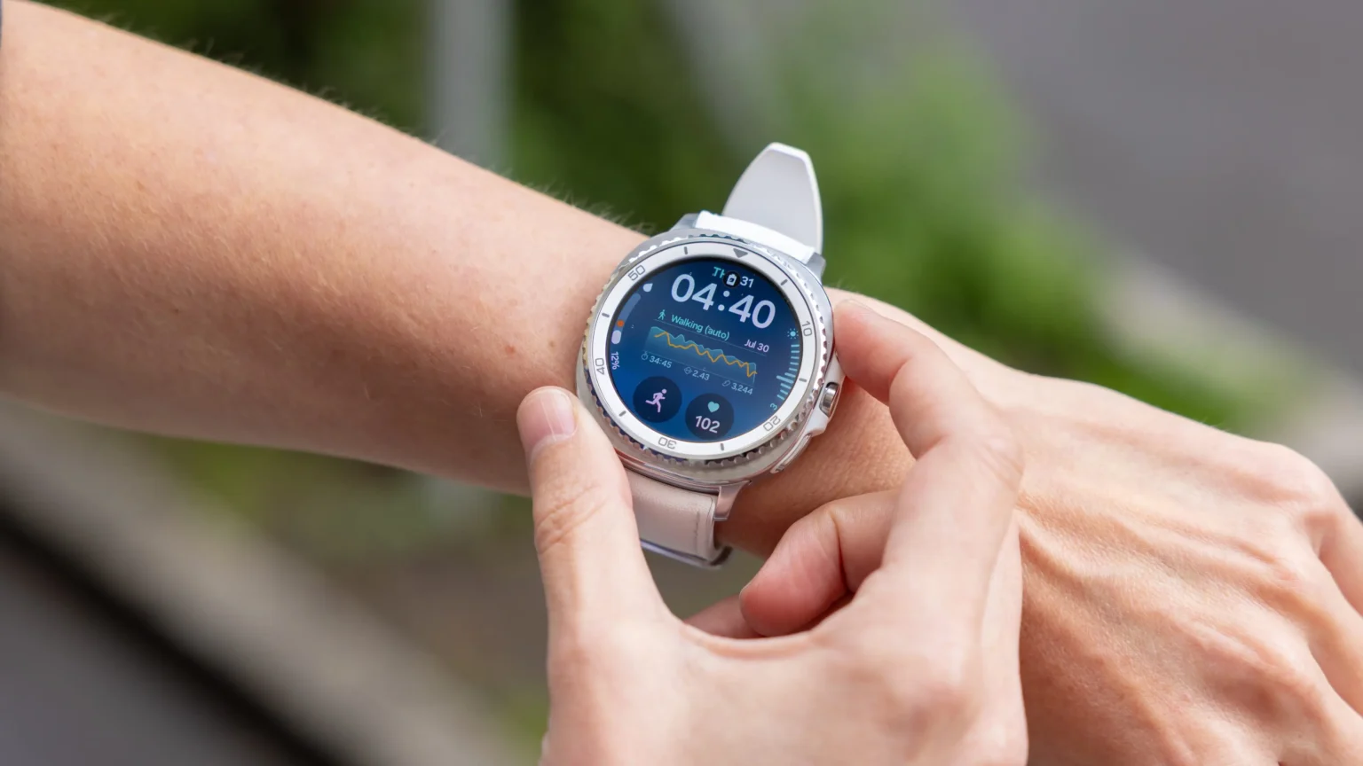 Galaxy Watch 8 Classic despenca para US$ 349 e atinge menor preço histórico